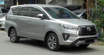 Sewa Mobil Innova